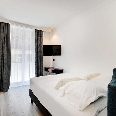 Magnifique Appartement - 2Br - 6P - Place De L'Etoile Parigi Esterno foto