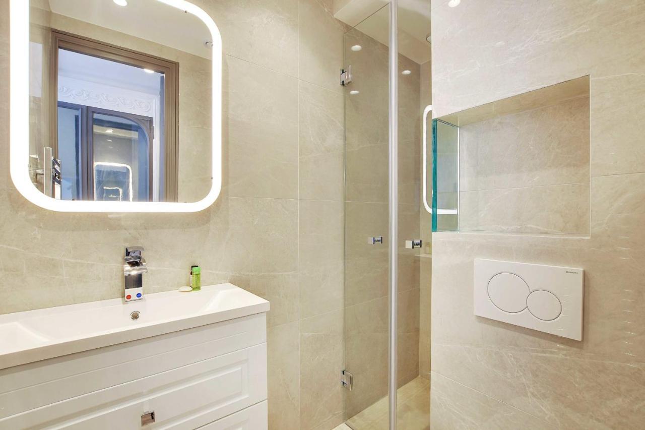 Magnifique Appartement - 2Br - 6P - Place De L'Etoile Parigi Esterno foto