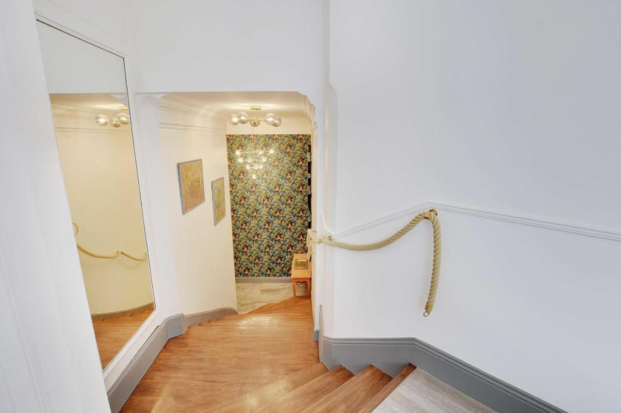 Magnifique Appartement - 2Br - 6P - Place De L'Etoile Parigi Esterno foto