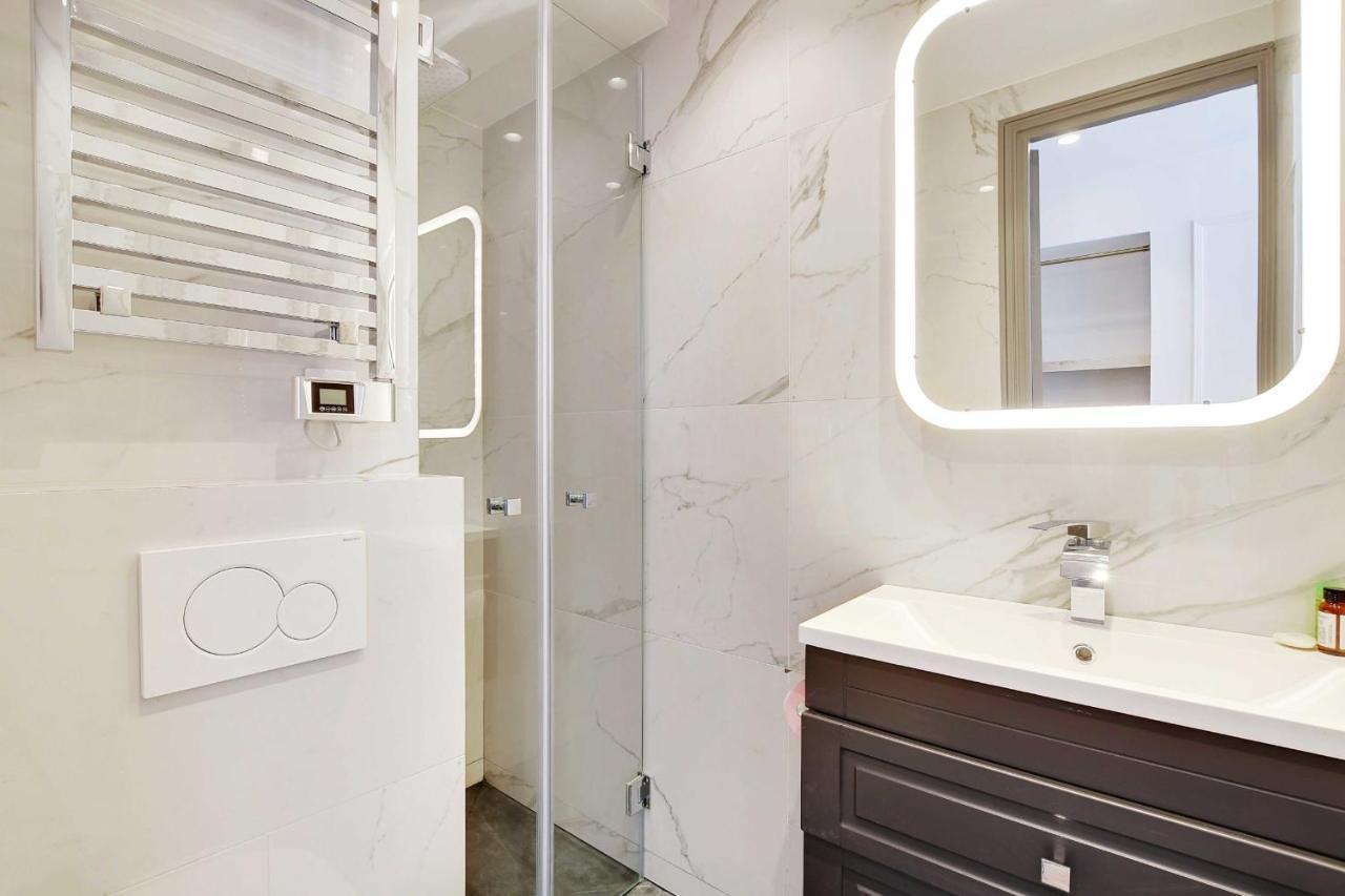 Magnifique Appartement - 2Br - 6P - Place De L'Etoile Parigi Esterno foto