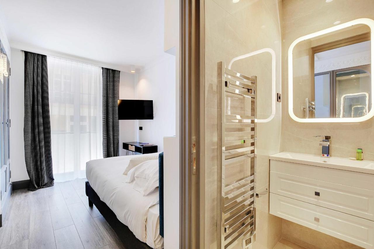Magnifique Appartement - 2Br - 6P - Place De L'Etoile Parigi Esterno foto